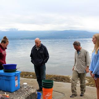 Haley Tomlin explaining the "Vortex method".